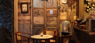 25 Desain Cafe Klasik dan Sederhana